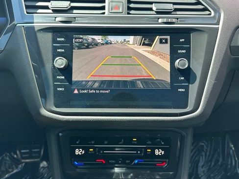 Certified 2024 Volkswagen Tiguan SE R-Line AWD/4WD image 35