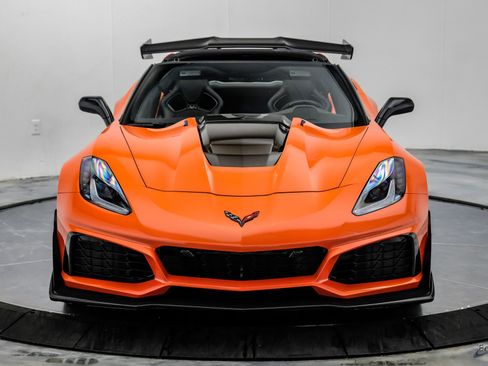 Used 2019 Chevrolet Corvette ZR1 RWD image 38