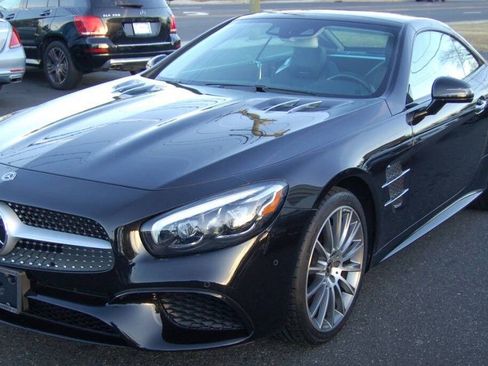 Used 2020 Mercedes-Benz SL 450 w/ Premium Package image 2