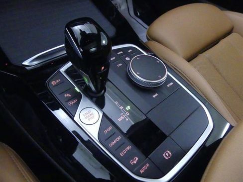 Used 2022 BMW X3 xDrive30i w/ Convenience Package AWD/4WD image 13