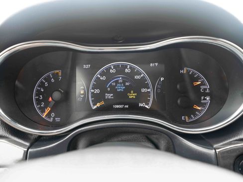 Used 2018 Jeep Grand Cherokee Limited AWD/4WD image 15