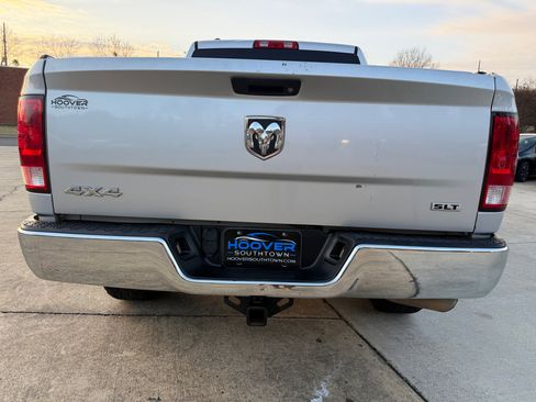 Used 2017 RAM 1500 Classic SLT image 4