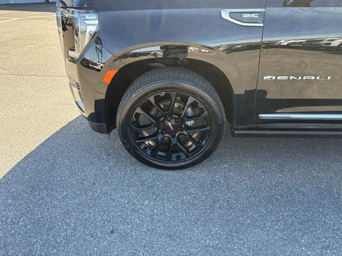 Used 2022 GMC Yukon Denali image 9