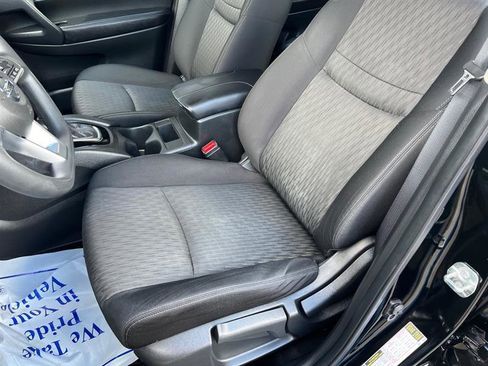 Used 2020 Nissan Rogue S image 11