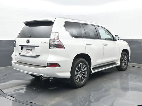 Used 2022 Lexus GX 460 Luxury w/ Accessory Package image 6