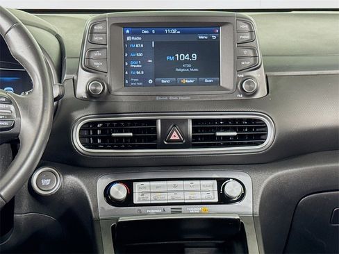 Used 2020 Hyundai Kona Limited w/ Cargo Package image 15