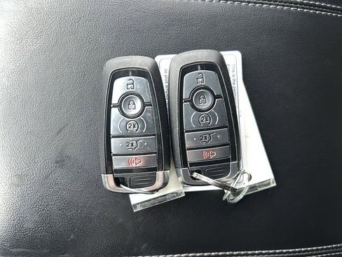 Used 2024 Ford Explorer XLT w/ Equipment Group 202A image 33