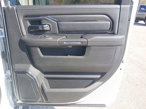 Used 2023 RAM 3500 Limited image 30