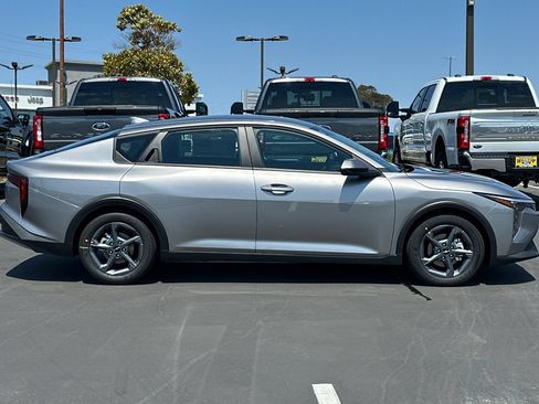 New 2026 Kia K4 FWD image 3