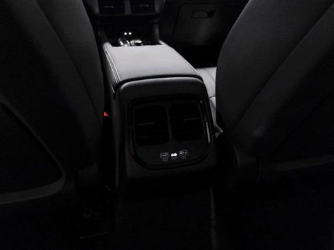 Used 2023 VinFast VF 8 Eco AWD/4WD image 37