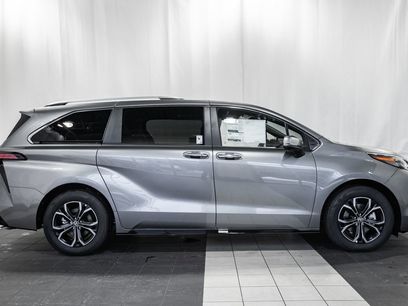 New 2026 Toyota Sienna Platinum