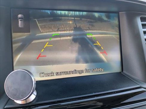 Used 2019 Nissan Pathfinder S image 13