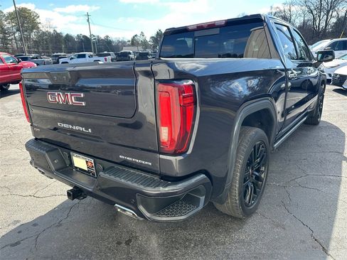 Used 2022 GMC Sierra 1500 Denali image 6