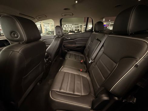 Used 2023 GMC Acadia Denali image 27