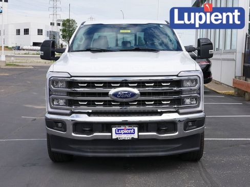 Used 2024 Ford F350 Lariat image 10