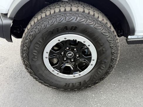 New 2026 Ford Bronco Badlands AWD/4WD image 30