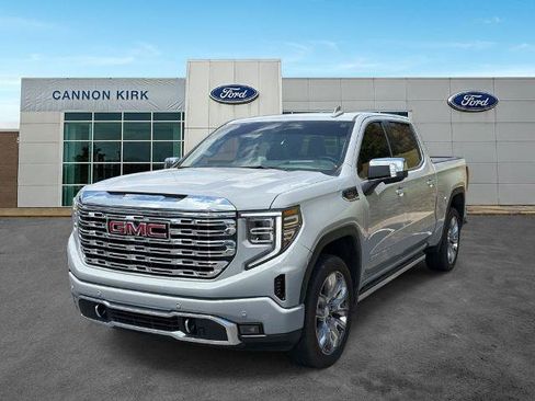 Used 2025 GMC Sierra 1500 Denali w/ Denali Reserve Package AWD/4WD image 3