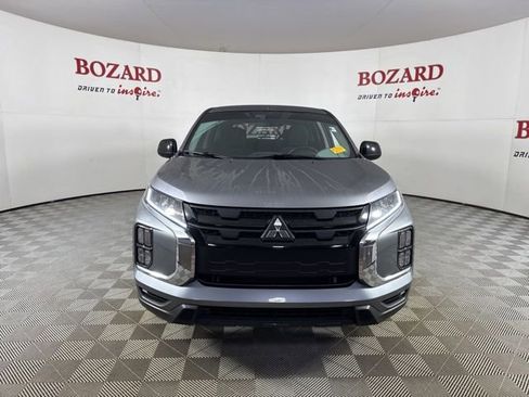 Used 2022 Mitsubishi Outlander Sport LE image 2