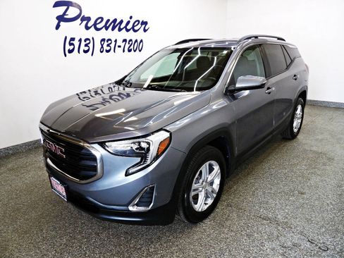 Used 2020 GMC Terrain SLE w/ Driver Convenience Package AWD/4WD image 1