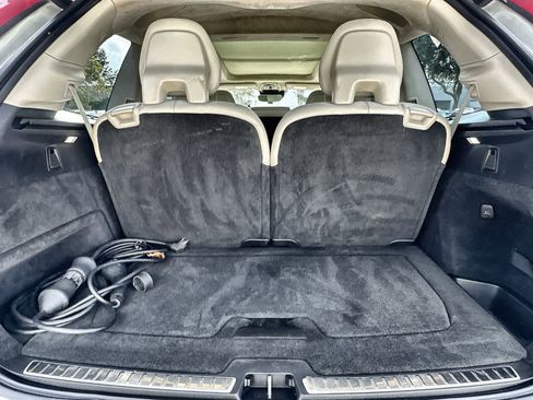 Used 2022 Volvo XC90 T8 Inscription image 19