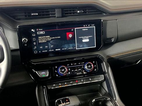 Used 2024 GMC Sierra 1500 AT4 w/ Technology Package image 3