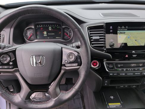 Used 2025 Honda Passport Black Edition image 15