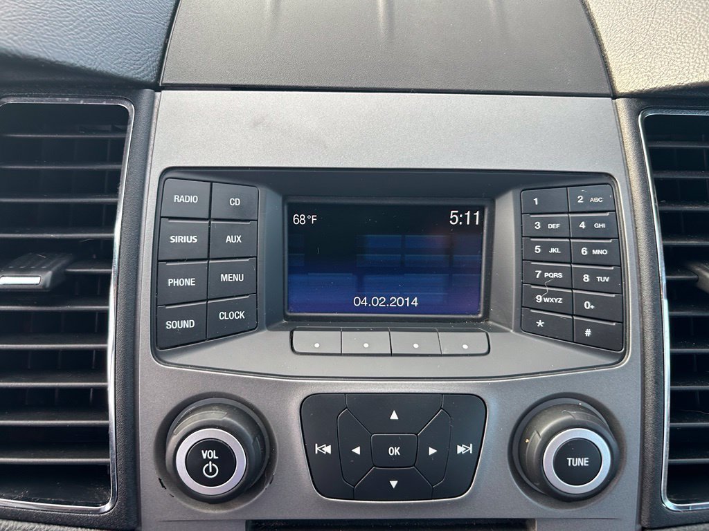Used 2016 Ford Taurus SEL FWD image 16
