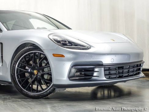 Used 2018 Porsche Panamera 4S image 2