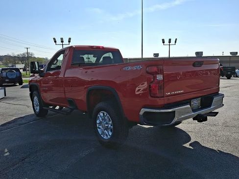 Used 2024 Chevrolet Silverado 2500 LT AWD/4WD image 5