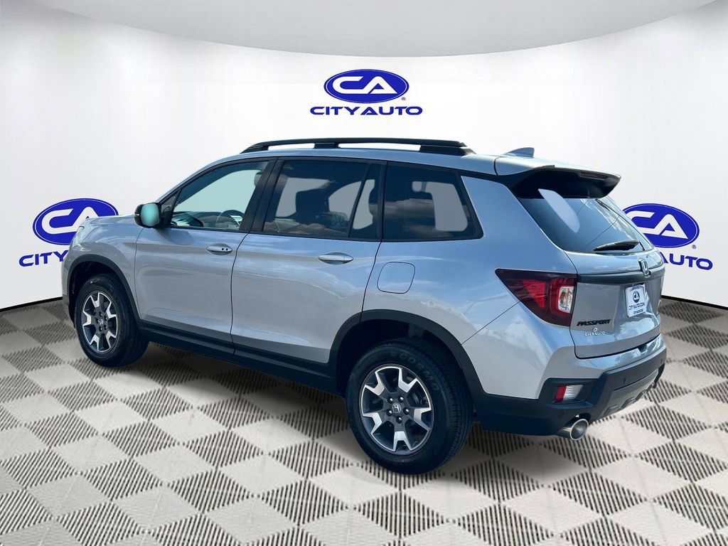 Used 2022 Honda Passport TrailSport image 5