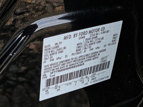 Used 2024 Ford Maverick Lariat w/ Black Appearance Package image 28