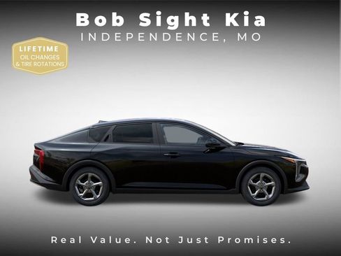 New 2026 Kia K4 LXS image 7