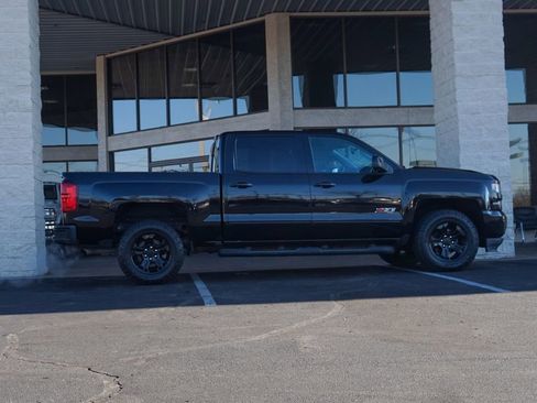 Used 2017 Chevrolet Silverado 1500 LTZ Z71 w/ LTZ Plus Package image 4