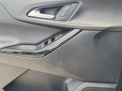 Certified 2025 Chevrolet Equinox LT w/ Safety and Technology Package FWD image 22