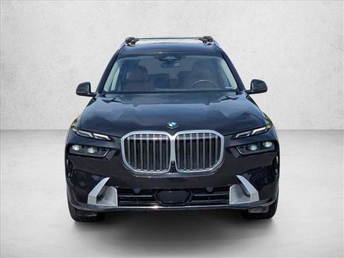 Used 2023 BMW X7 xDrive40i AWD/4WD image 2