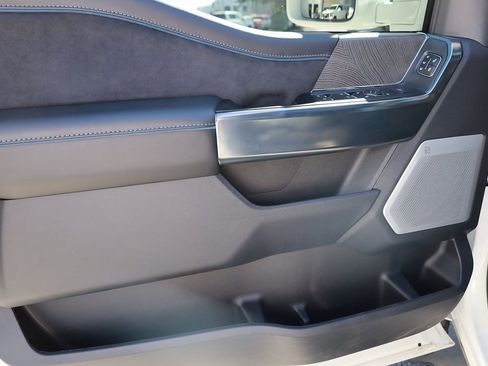 Used 2025 Ford F350 Platinum image 10