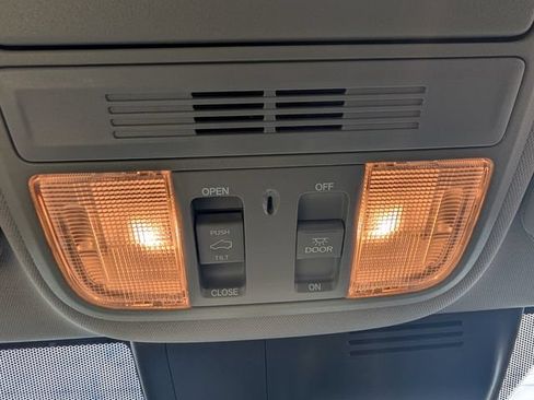 Used 2020 Honda CR-V EX image 19