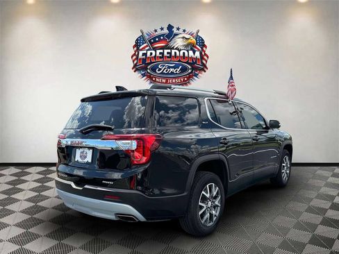 Used 2023 GMC Acadia SLT AWD/4WD image 5