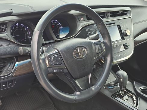 Used 2018 Toyota Avalon Limited w/ All Weather Liner Package image 14