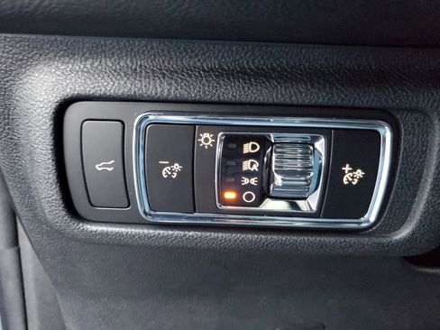 New 2026 Lincoln Corsair Premiere image 14