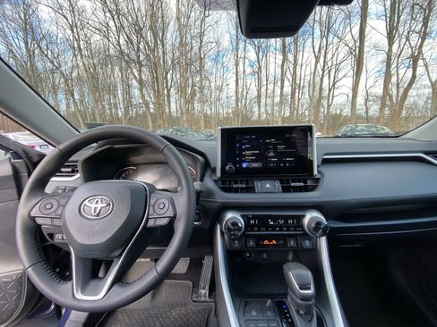 Certified 2025 Toyota RAV4 XLE Premium image 20