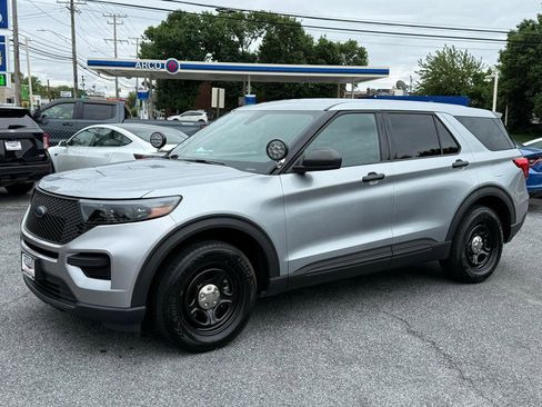 Used 2024 Ford Explorer 4WD Police Interceptor image 13
