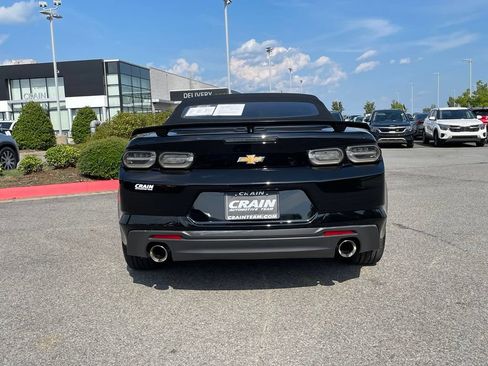 Used 2023 Chevrolet Camaro LT RWD image 6