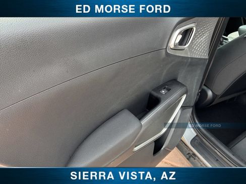 Used 2025 Kia Soul LX FWD image 15