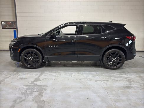 Used 2023 Chevrolet Blazer LT w/ Driver Confidence Package image 2