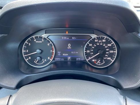 Used 2025 Nissan Altima 2.5 SV FWD image 6