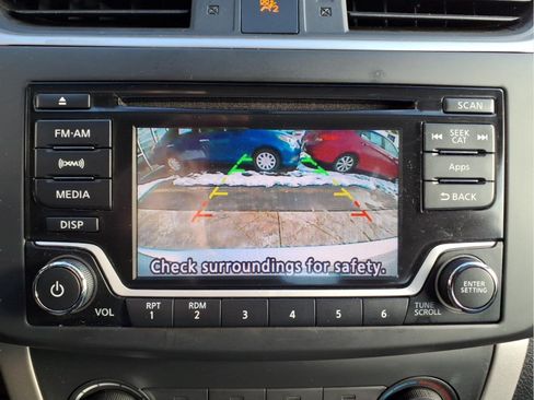 Used 2015 Nissan Sentra SV FWD image 13
