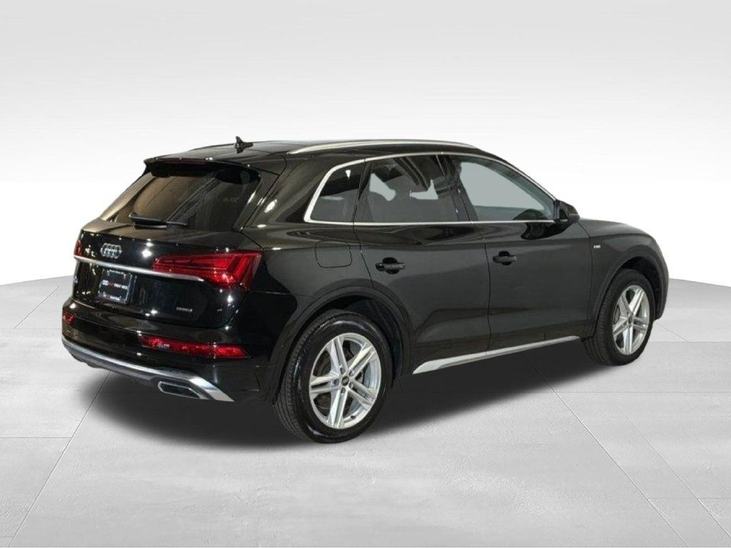 Used 2023 Audi Q5 e Premium w/ Convenience Package AWD/4WD image 8