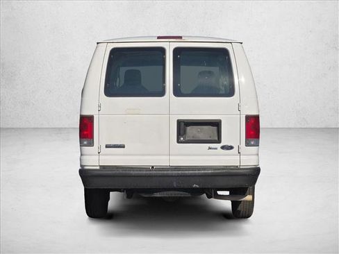 Used 2009 Ford E-150 and Econoline 150 image 6