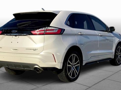 Used 2019 Ford Edge Titanium w/ Equipment Group 301A FWD image 12